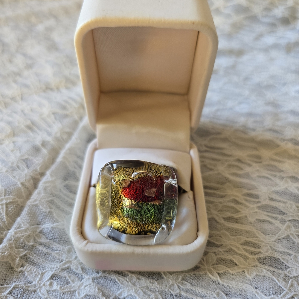 Murano Glass Ring NWT
